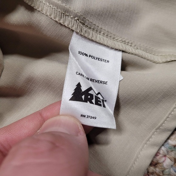 REI Shirt Womens Large Beige Button Up Long Sleeve Outdoors Hiking Vented Camp - Picture 12 of 15